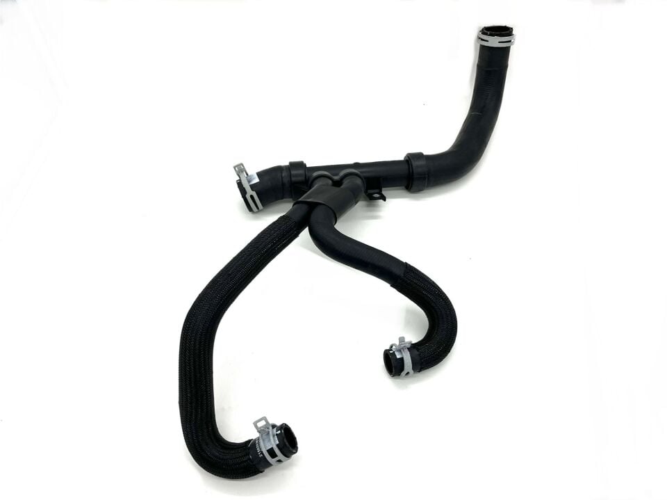 Renault Trafic 3 1.6 Dci Radyatör Alt Hortumu 215039361R