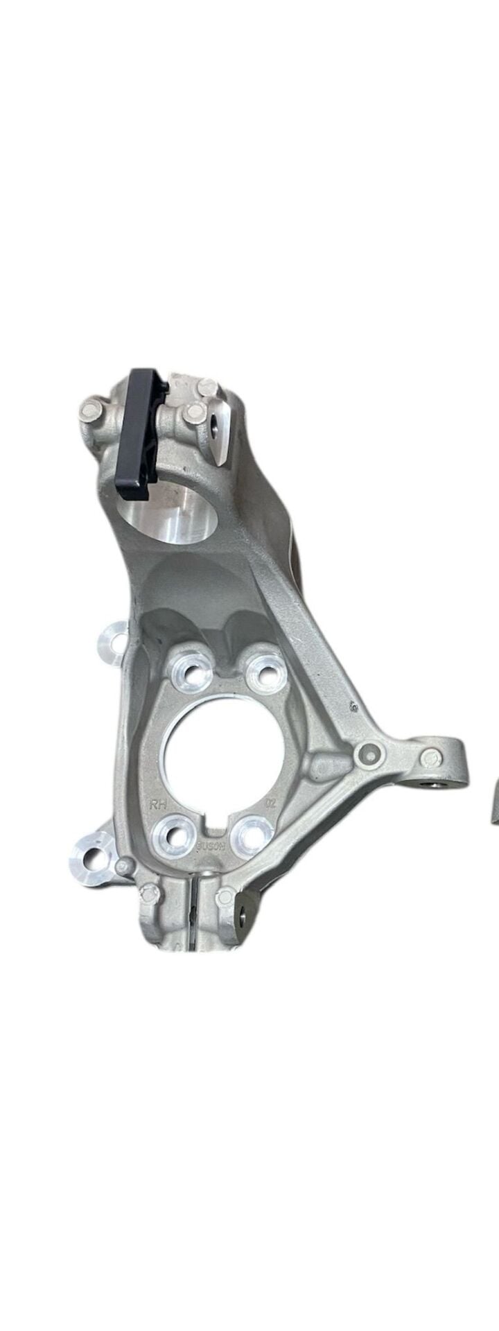 Sağ Ön Aks Taşıyıcı Renault Austral Rafale 1.2 E-Tech Hybrit 400144631R