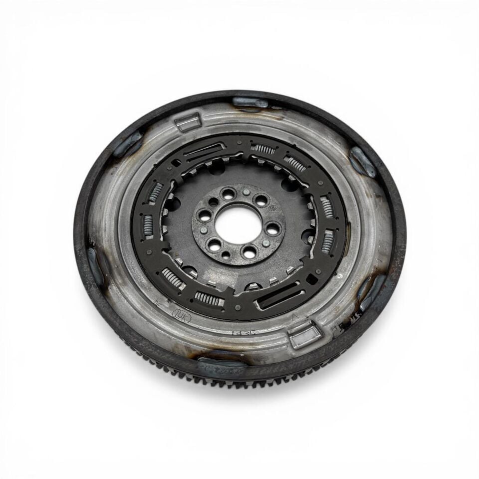 Dacia Duster 2020> 1.3 Tce Otomatik Volant 123106840R