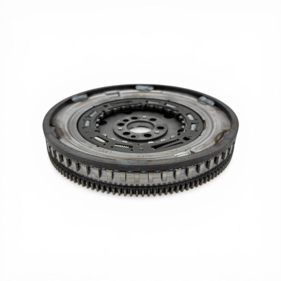 Dacia Duster 2020> 1.3 Tce Otomatik Volant 123106840R