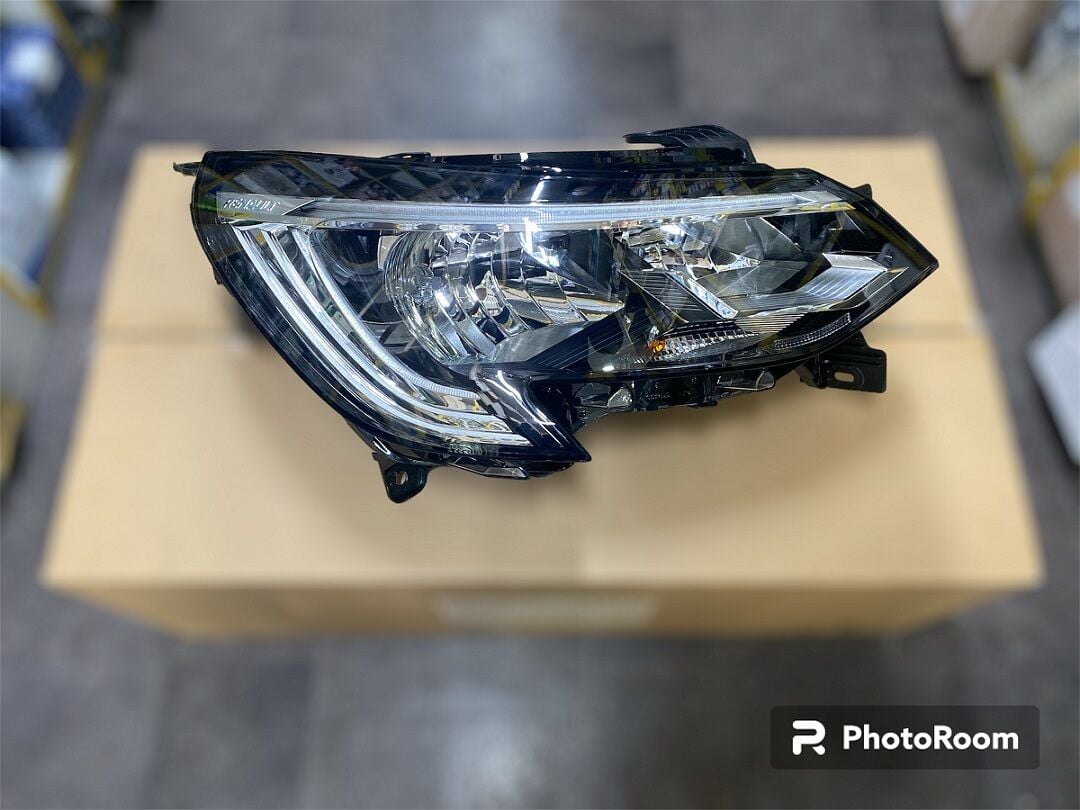 Renault Taliant Sağ Far Orjinal 260109945R